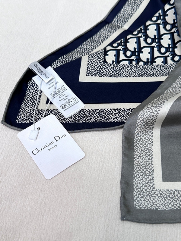 ブランドマフラー着用イメージ